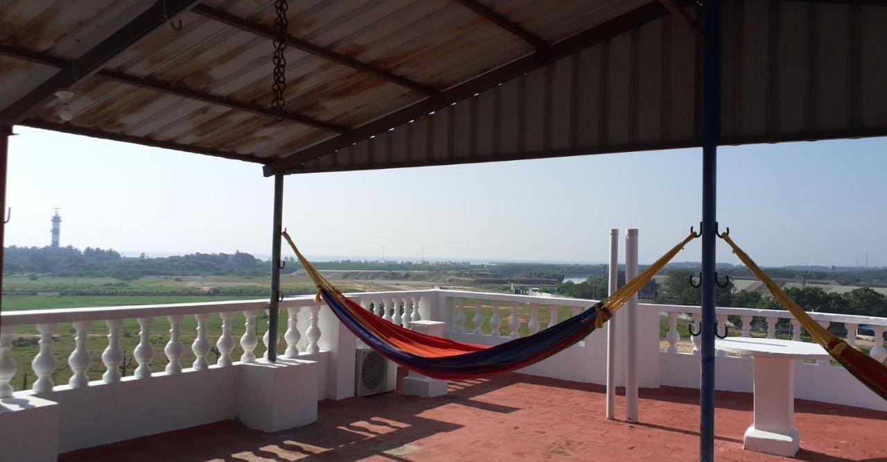 Holi-Wood Guesthouse Puducherry Exterior foto