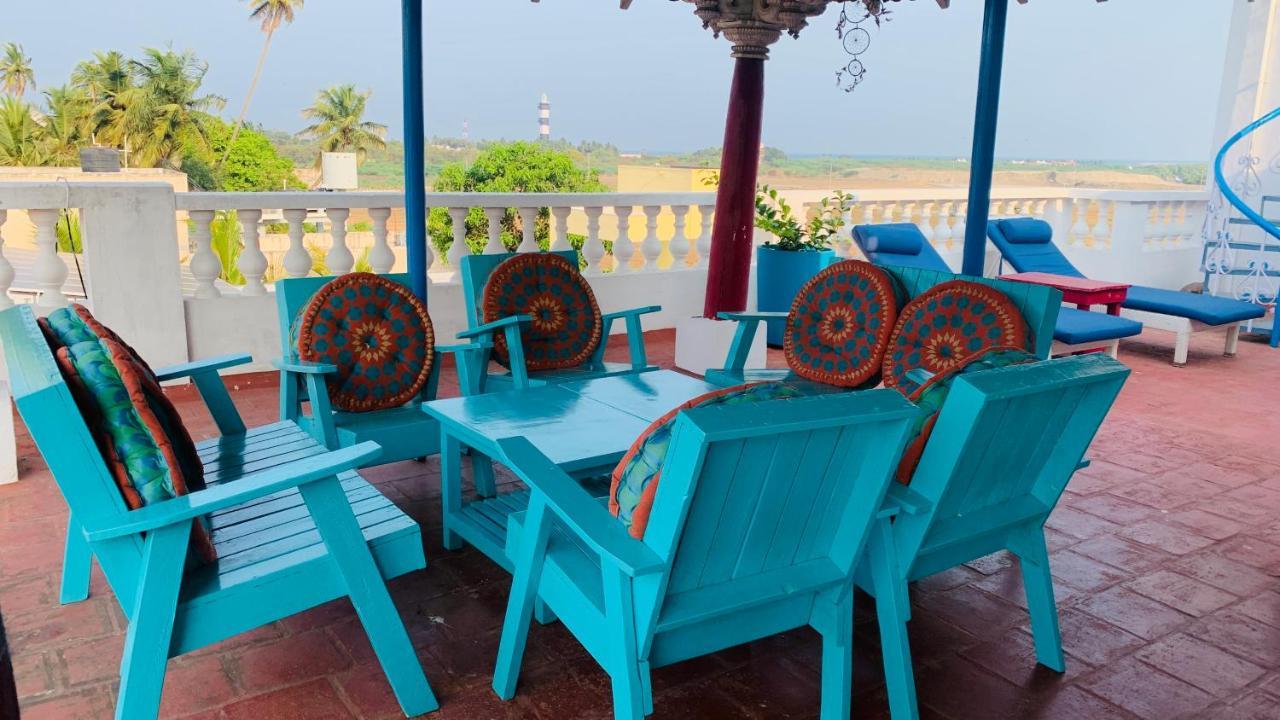 Holi-Wood Guesthouse Puducherry Exterior foto